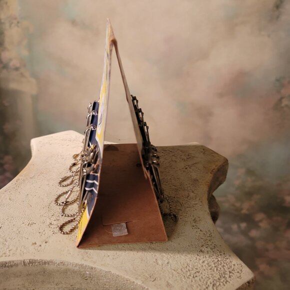 Trim Nail Clipper Vintage Store Display Advertising 2 Sided 12 Clippers Included - Picture 2 of 13